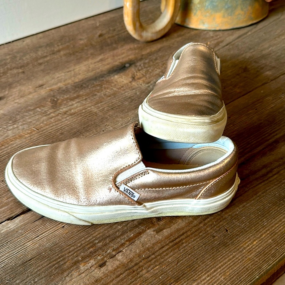 Rose Gold Mattalic Vans, men size 5.5, women size 7